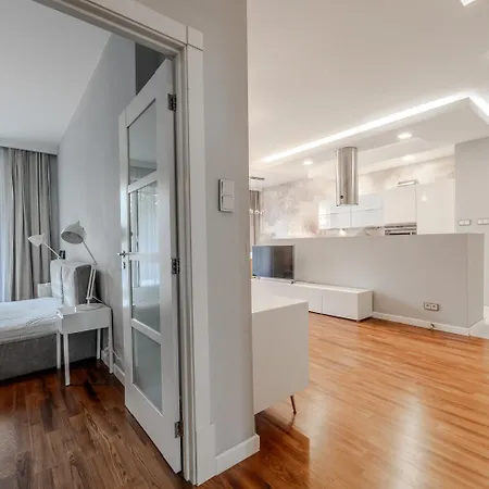 Klimczaka 22 ワルシャワ